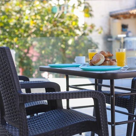 Corfu Gold Luxury Suites Benitses  Bagian luar foto
