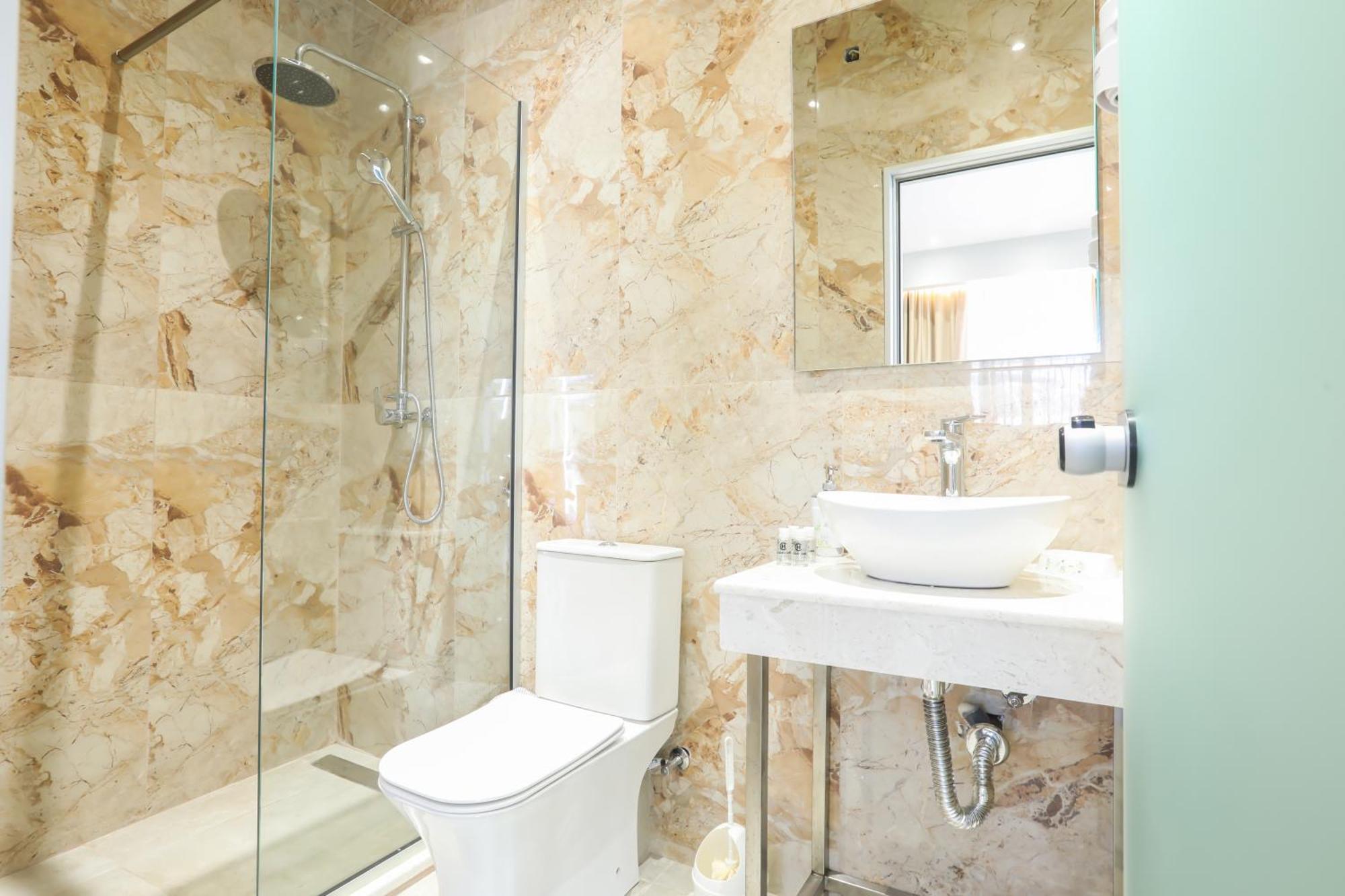 Corfu Gold Luxury Suites Benitses  Bagian luar foto