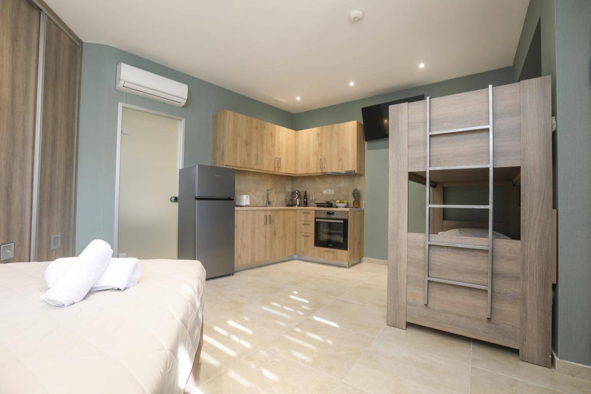 Corfu Gold Luxury Suites Benitses  Bagian luar foto